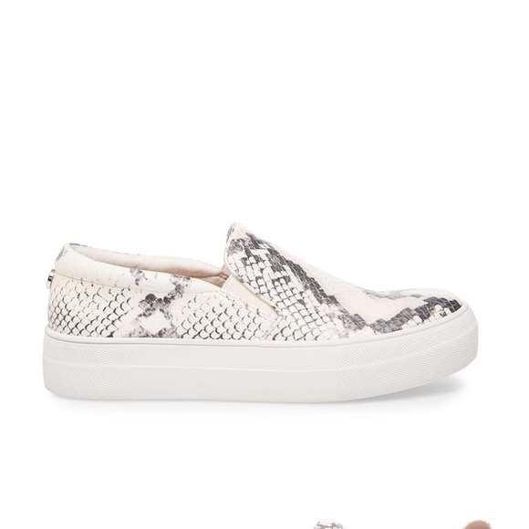 ♦️SOLD♦️Steve Madden Snakeskin Slip-On Sneaker - Picture 10 of 15